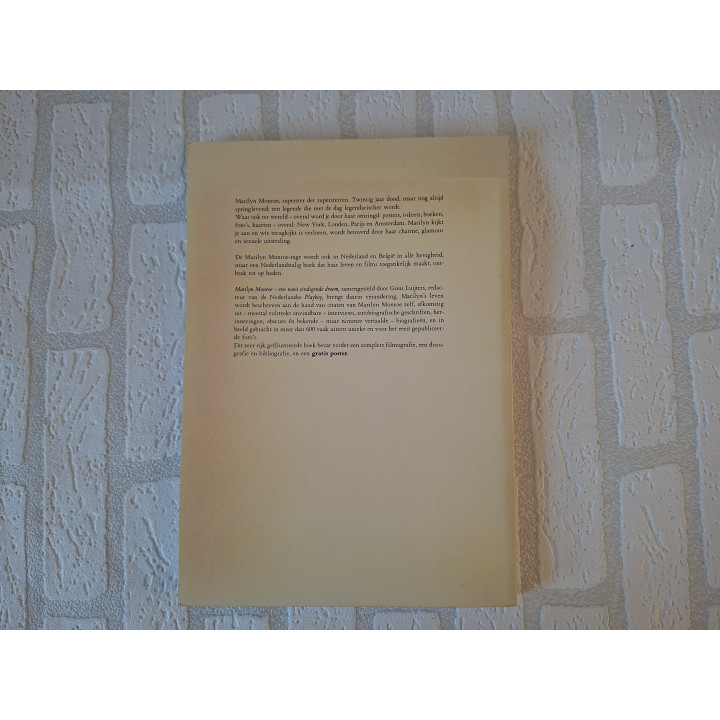 Marilyn Monroe Photo Book: Een nooit eindigende droom - No poster