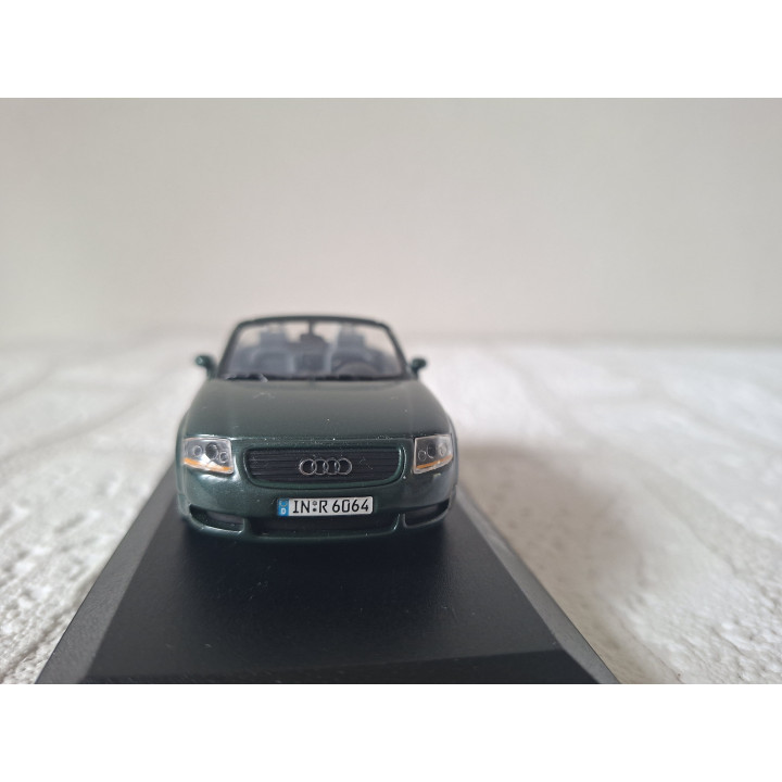 Audi TT Roadster 1:43 Minichamps 830003 Diecast Model
