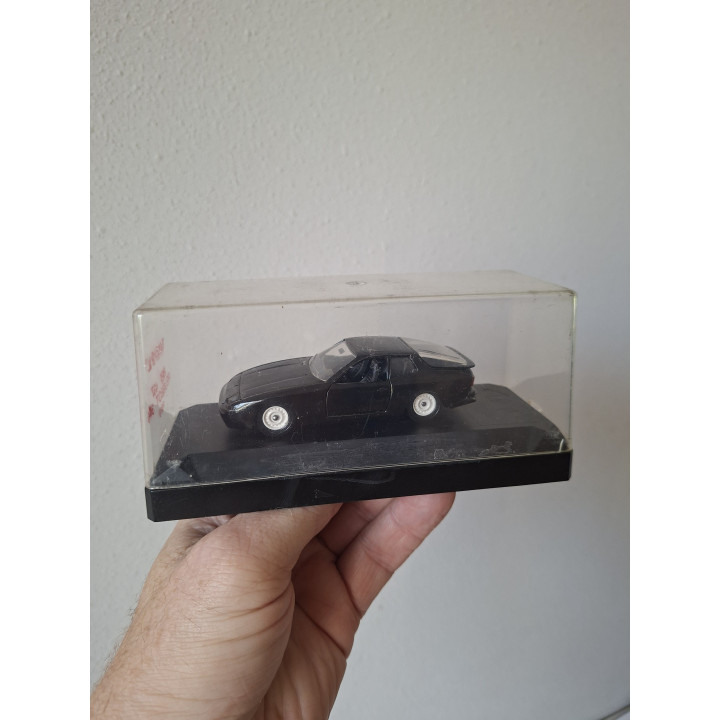 Porsche 924 Turbo 1:43 Solido 1051 Modelauto | Inclusief Displaybox
