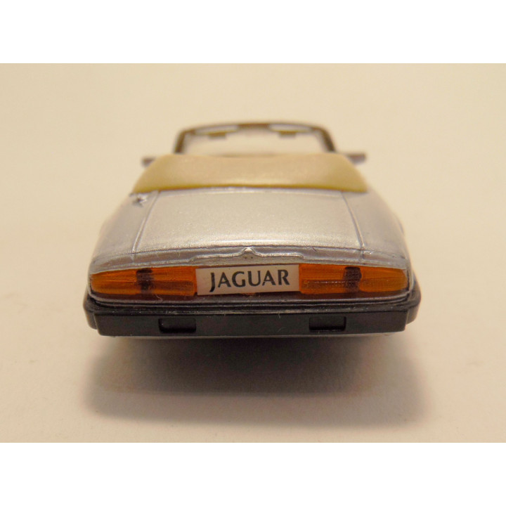 Jaguar XJS cabrio v12 1:40 Edocar zilverkleurig