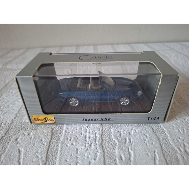 Jaguar XK8 Cabriolet 1:43 Maisto 50103 Schaalmodel
