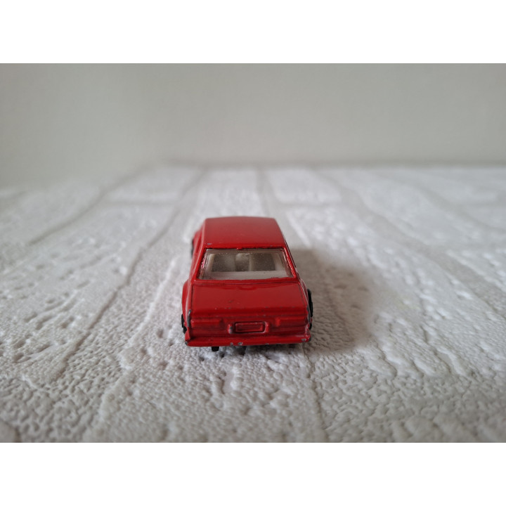 Hot Wheels Datsun Bluebird 510 2012-092 Die-Cast