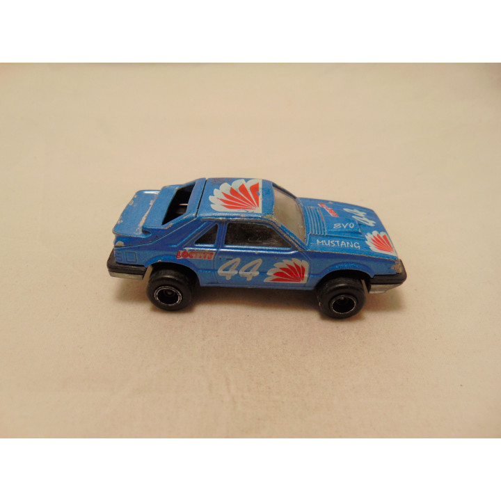 Ford Mustang SVO LOCTITE 1:59 Majorette 220 - modelauto