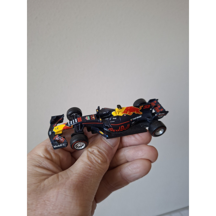 F1 Red Bull RB13 Max Verstappen 2017 1:43 Bburago 11742