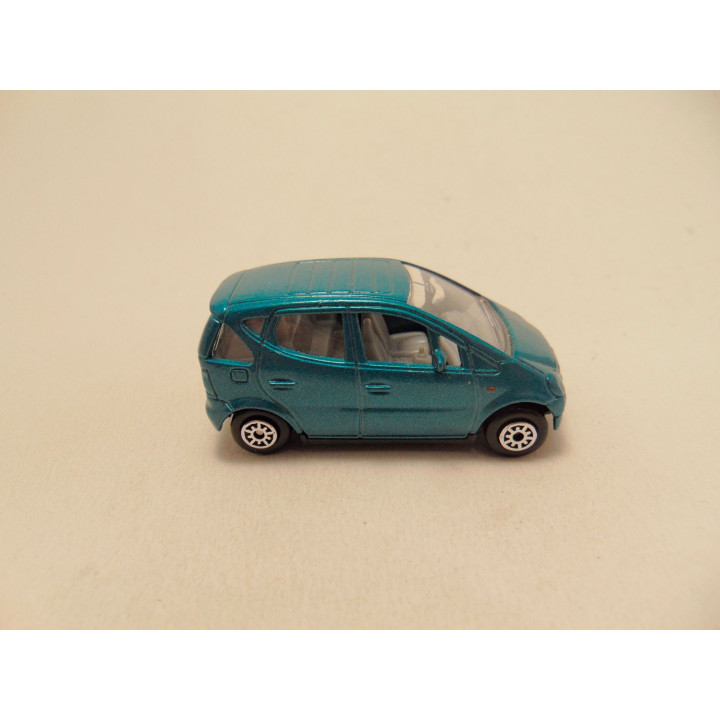 Mercedes A140 class 1:64 Welly groenblauw