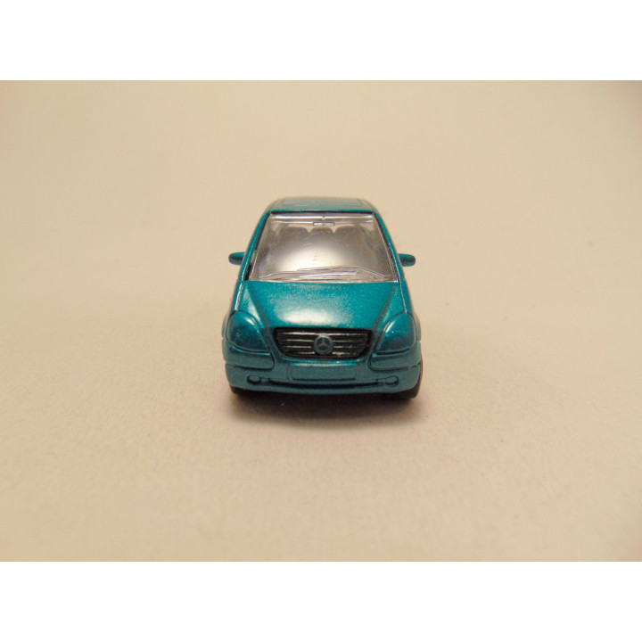 Mercedes A140 class 1:64 Welly groenblauw