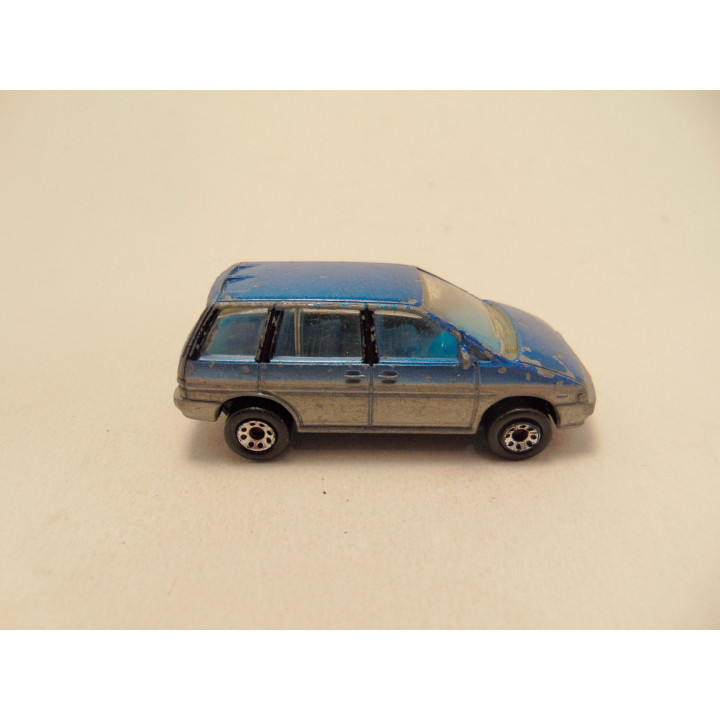 Nissan Prairie Matchbox 1:59 blauw