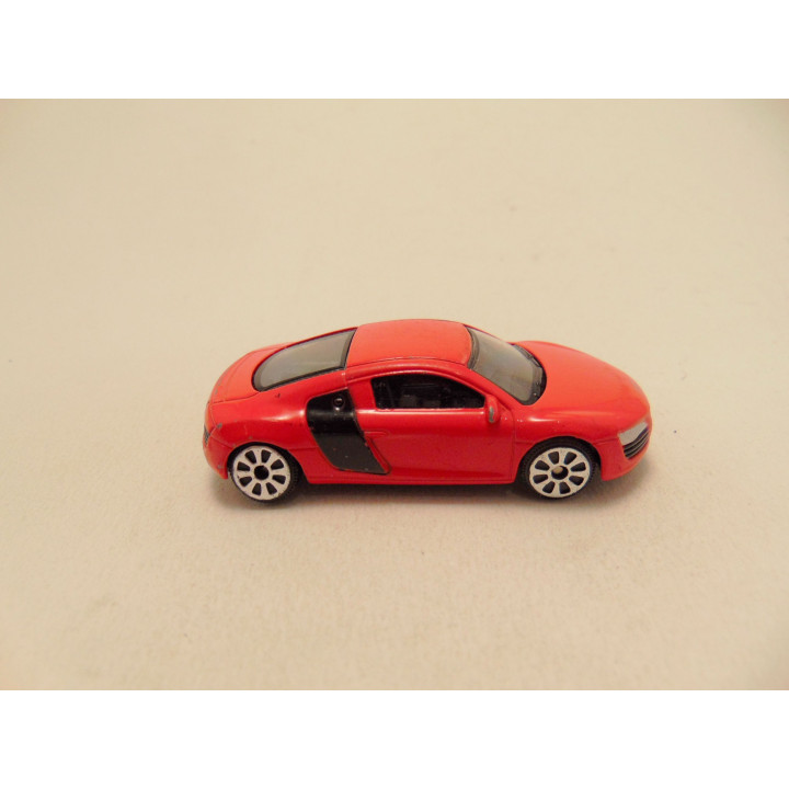 Audi R 8 4 1:64 rood