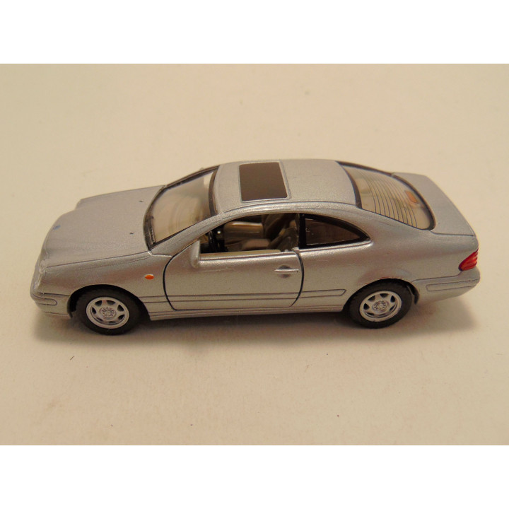 Mercedes CLK 320 Coupe 1:43 Cararama zilverkleurig