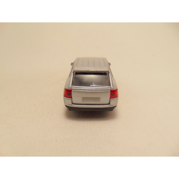 Porsche Cayenne 2002 1:64 Edocar zilverkleurig
