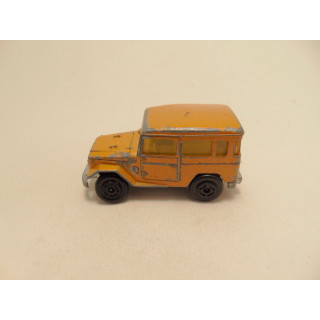 Toyota Land Cruiser 1:53 Majorette 277 goudkleurig