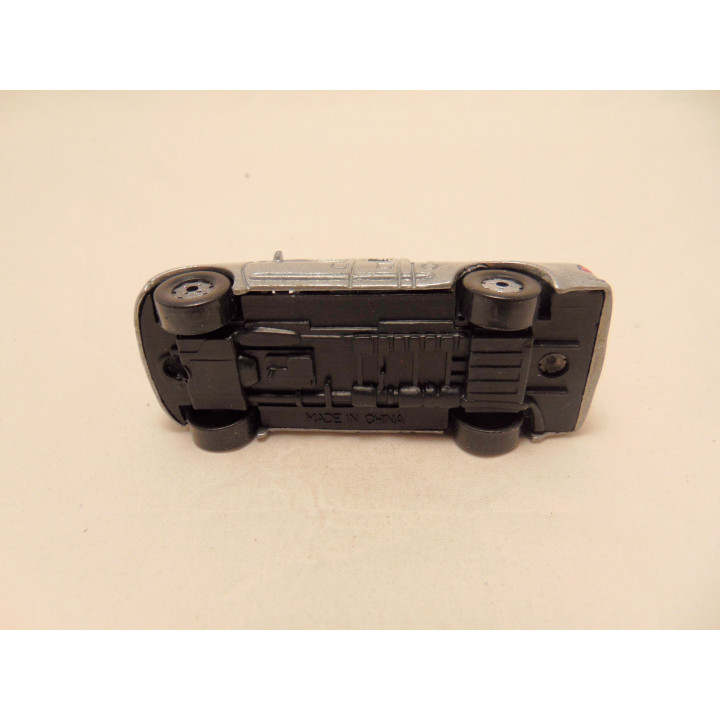 Ford F150 crew cab 1:64 zilverkleurig