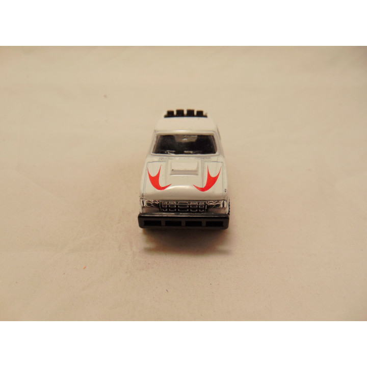 Ford F150 Custom Flareside 1989 1:64 Maisto wit