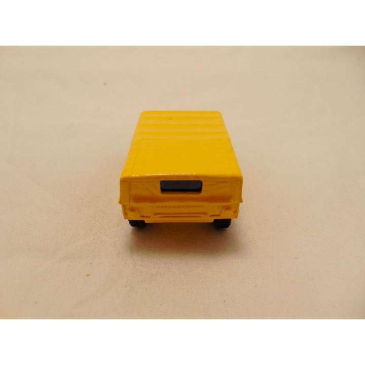 Hummer H1 1:64 Maisto geel