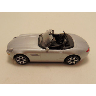 Bmw Z8 spider cabrio 1:43 Bburago zilverkleurig