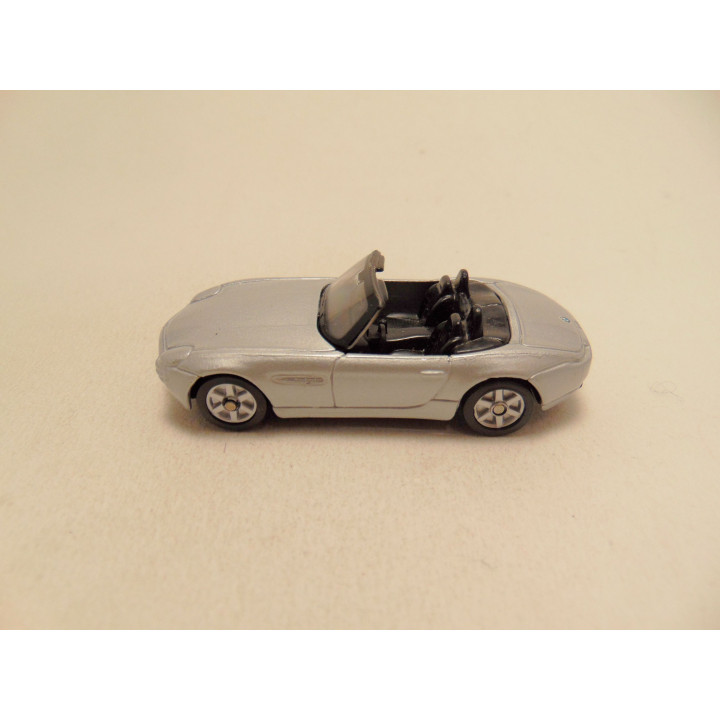 Bmw Z8 cabrio 1:64 Maisto zilverkleurig