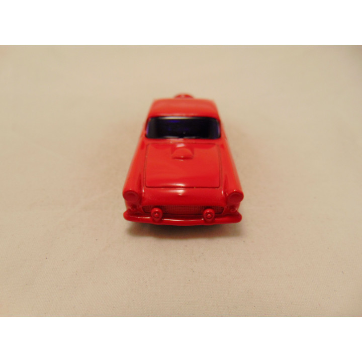 Ford Thunderbird 1956 1:64 Maisto rood