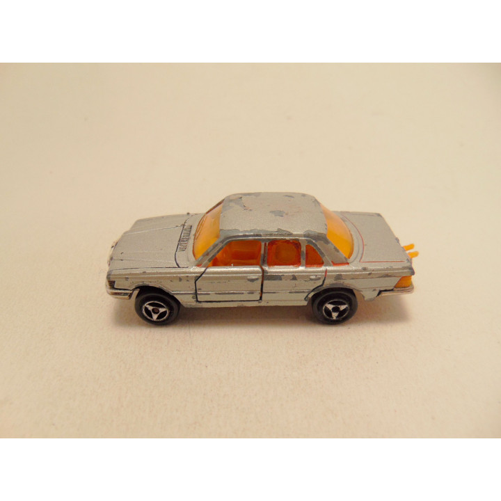 Mercedes 450 SE 1:60 Majorette 249 zilverkleurig