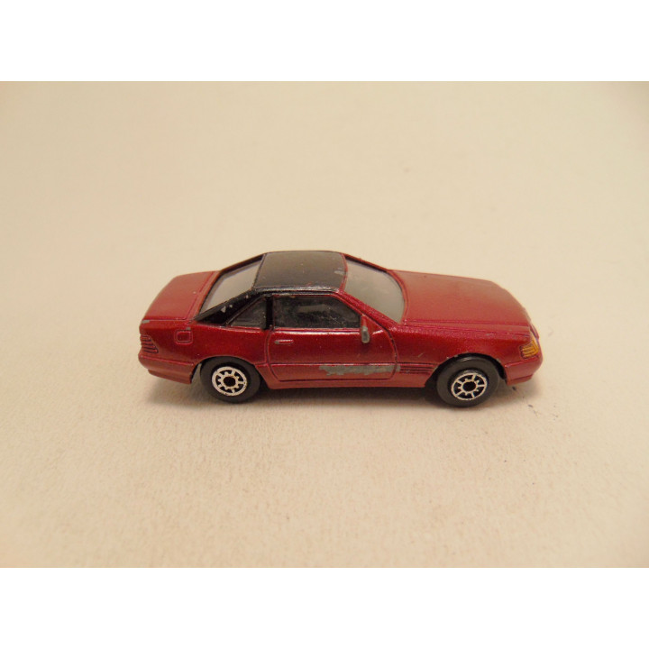 Mercedes 500 SL 1:60 Maisto roodbruin