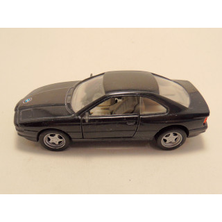Bmw 850i 1:42 Maisto zwart