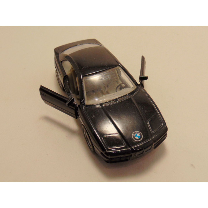 Bmw 850i 1:42 Maisto zwart
