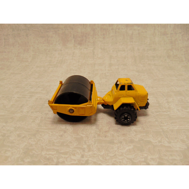 Grondbewerker Tonka 1:64 geel