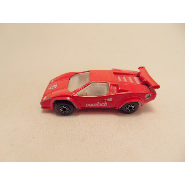 Lamborghini Countach LP500S 1:56 Matchbox MB154 (1)