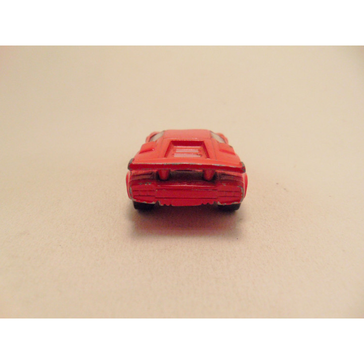 Lamborghini Countach LP500S Matchbox 1:56 rood