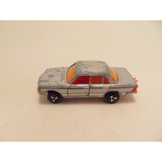 Mercedes 450 SE 1:60 Majorette 249 zilverkleurig- donkeroranje