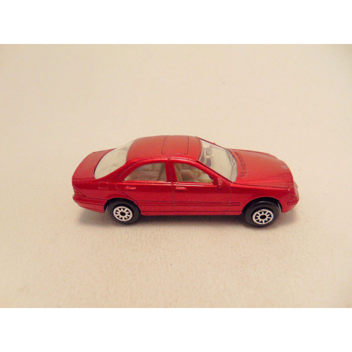 Mercedes S class 1:64 Welly roodbruin