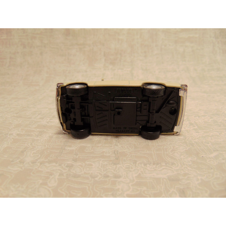 Trabant 601 Welly 1:64 creme