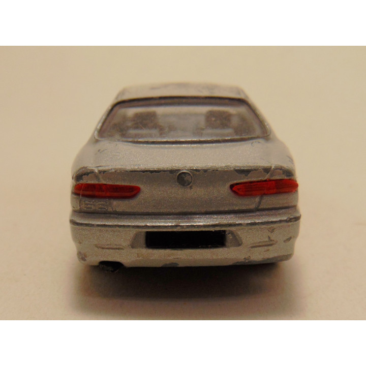 Alfa Romeo 156 Bburago 1:43 zilverkleurig