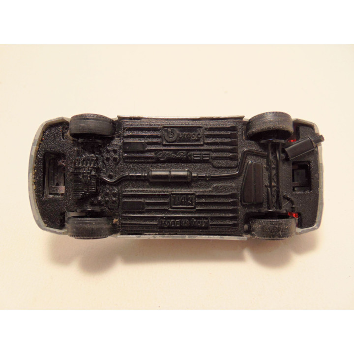 Alfa Romeo 156 Bburago 1:43 zilverkleurig