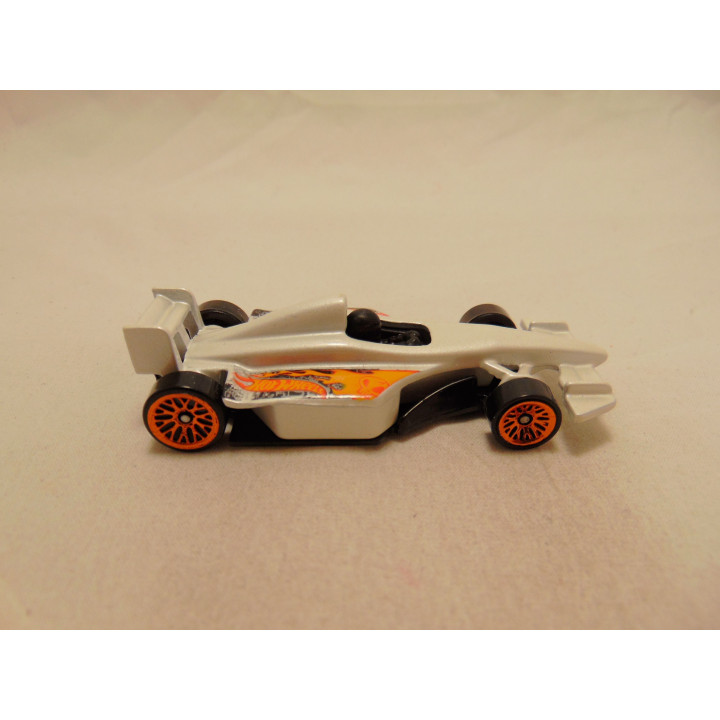 GP 2009 formule 1 24seven 5 Pack Hot wheels 2012 wit