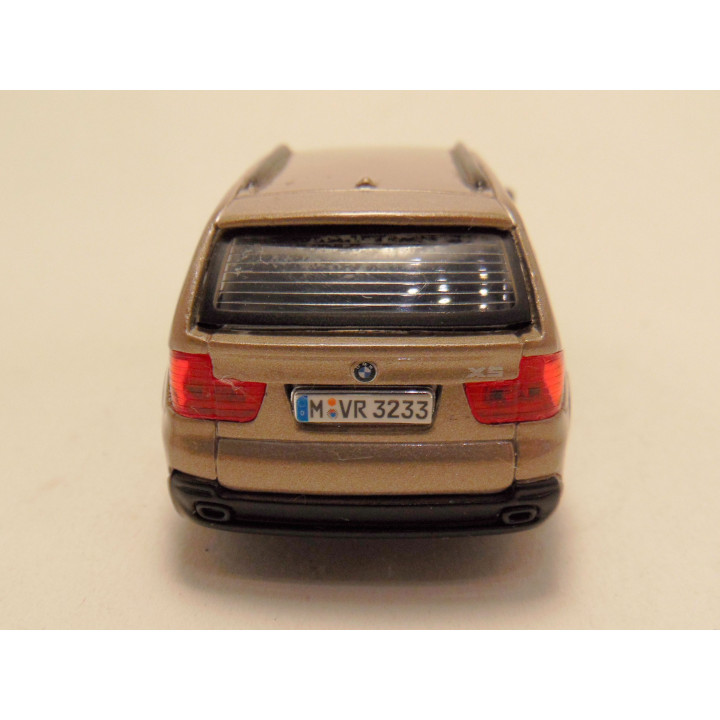 Bmw X5 1:43 Bburago goudkleurig