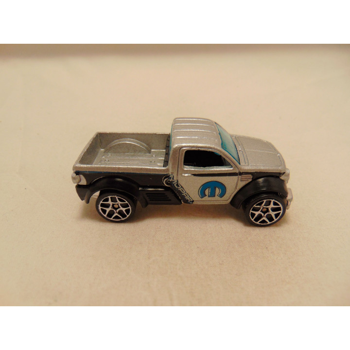 Dodge M80 Concept Hot wheels 2006 zilverkleurig