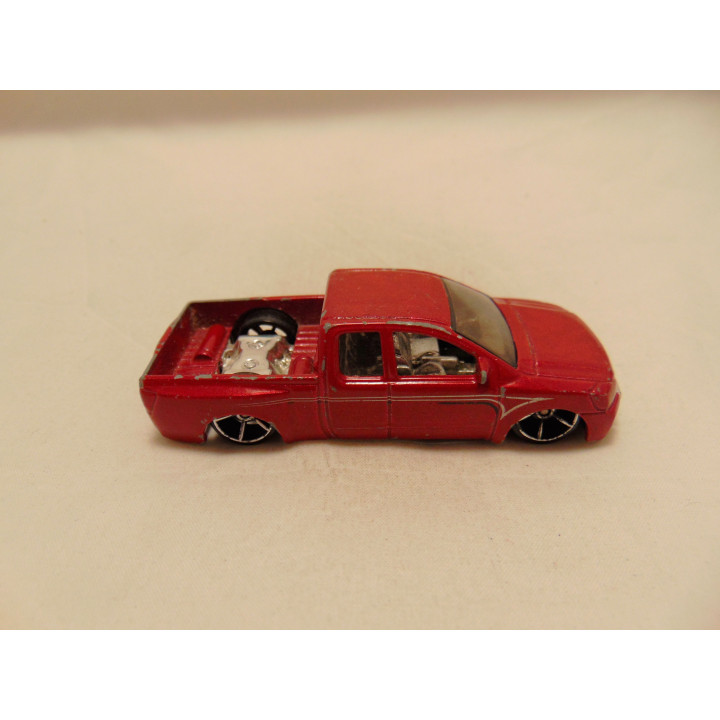 Nissan Titan Hot wheels 2006-031 roodbruin