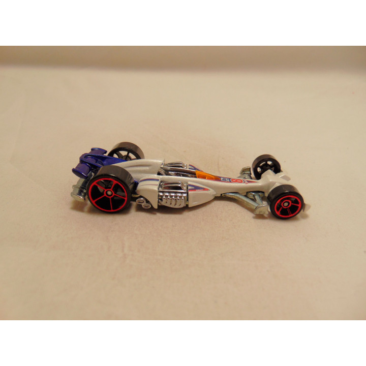 itro Scorcher World Racers 5 Pack Hot wheels 2011 wit