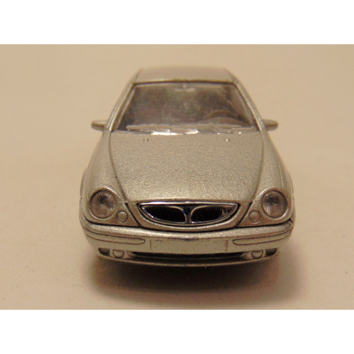 Lancia Lybra 1:43 Majorette zilverkleurig