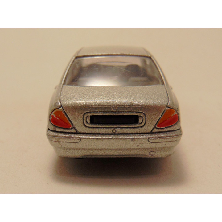 Lancia Lybra 1:43 Majorette zilverkleurig
