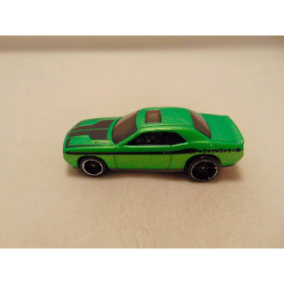 Dodge Challenger SRT8 2008 Hot wheels 2009-086 (1)