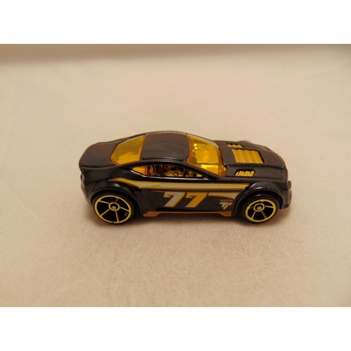 Ford Fusion Torque Twister 4 Lane Elimination Race 5 Pack Hot wheels 2011