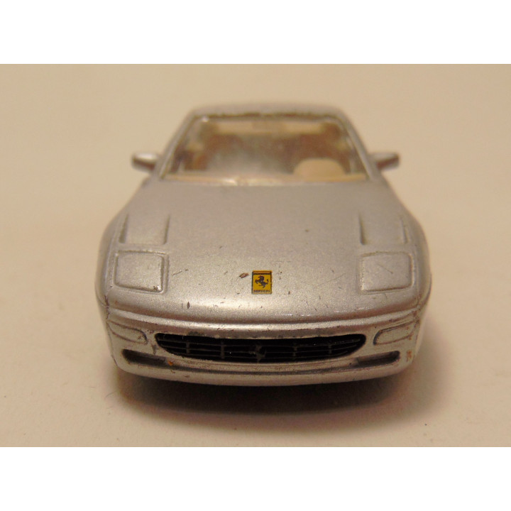 Ferrari 456 GT 1:39 Maisto zilverkleurig Ferrari 456 GT 1:39 Maisto zilverkleurig