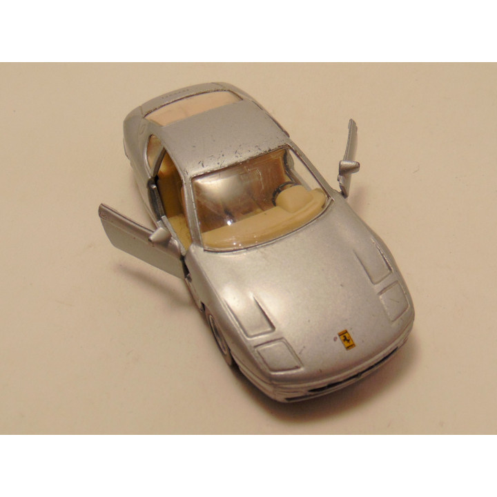 Ferrari 456 GT 1:39 Maisto zilverkleurig Ferrari 456 GT 1:39 Maisto zilverkleurig