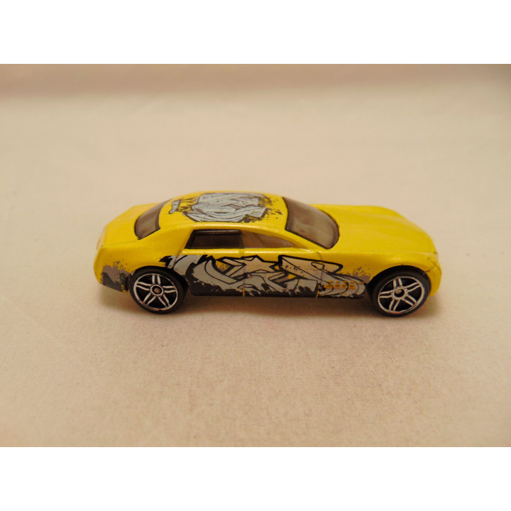 Cadillac V16 concept Hot wheels 2006-074 geel
