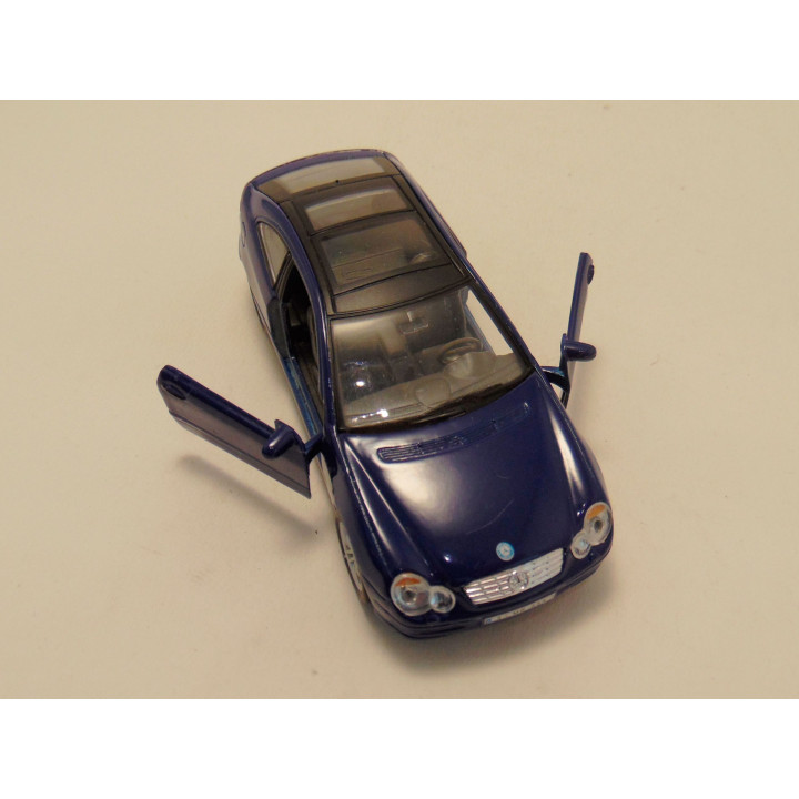 Mercedes C class Sport coupe 1:36 Welly blauw