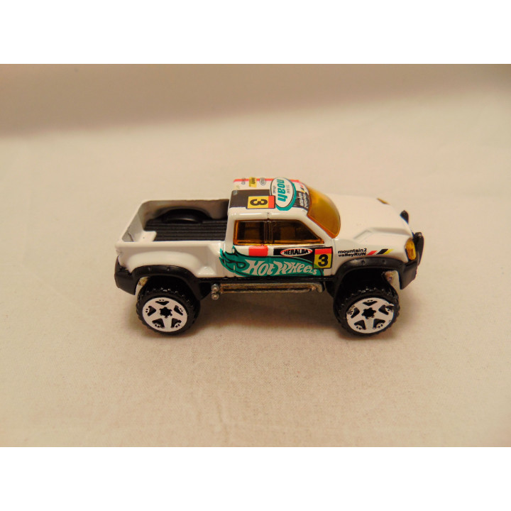 Toyota Hilux Mega Duty Off Road 5 Pack Hot wheels 2002 wit
