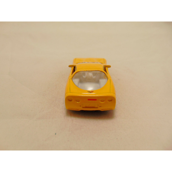 Chevrolet Corvette C5 1:64 Welly geel