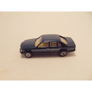 Mercedes 260SEL 1:64 MC Toys blauw