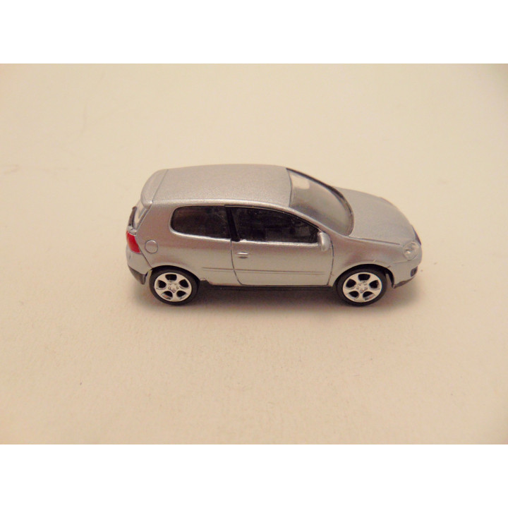 Volkswagen Golf GTI 1:64 Norev zilverkleurig